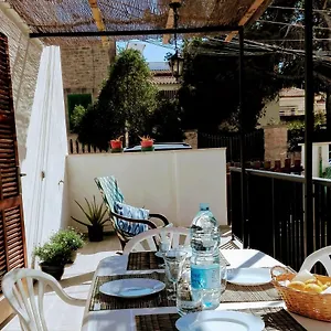 https://sa-cala-beach-house.allmallorcahotels.com